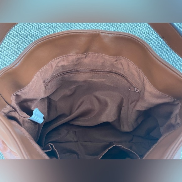 Brown Genuine Leather Hobo Bag with Slouch Design Shoulder Bag - Picture 6 of 16